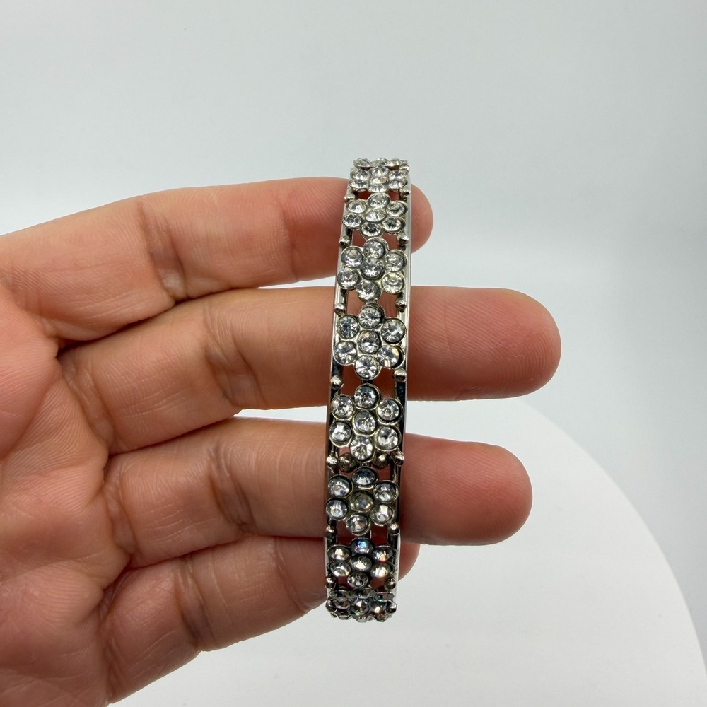 Silver-Tone Flower Rhinestone Bangle Bracelet - Elegant Fashion Jewelry